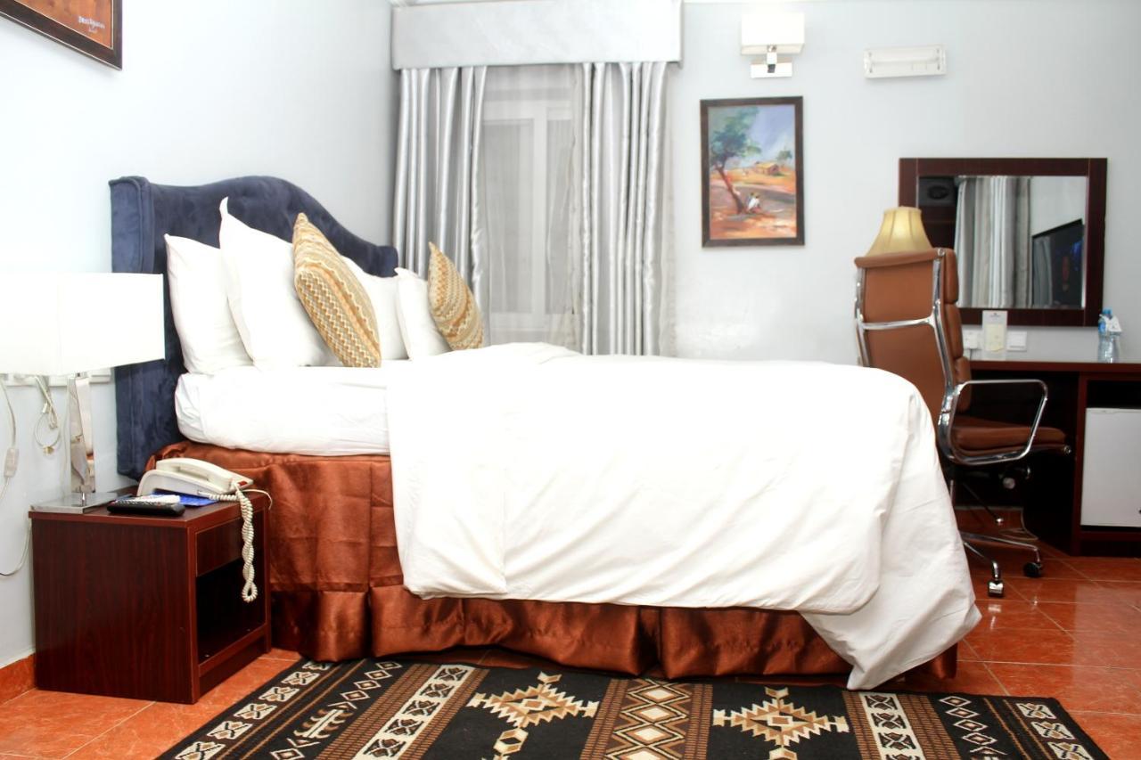 Bolton White Apartments Abuja Extérieur photo
