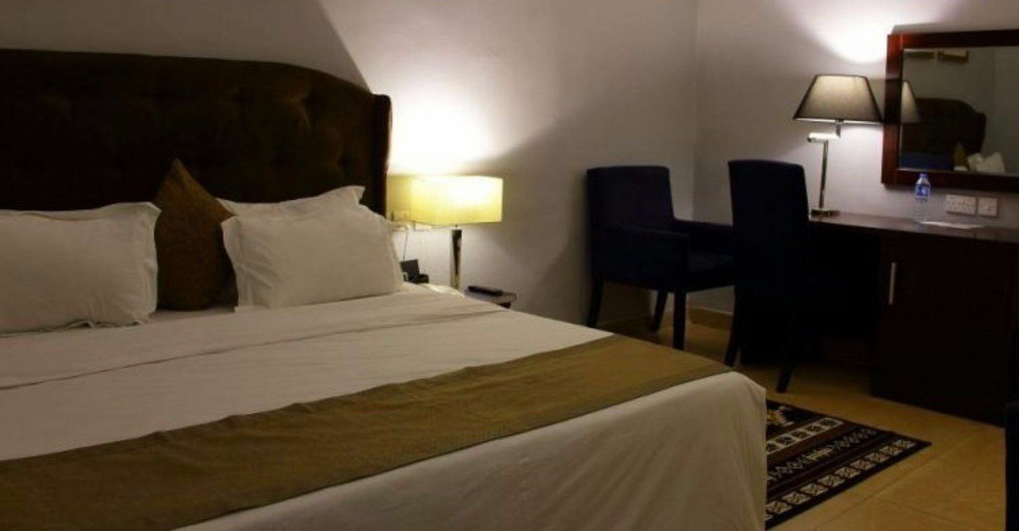 Bolton White Apartments Abuja Extérieur photo